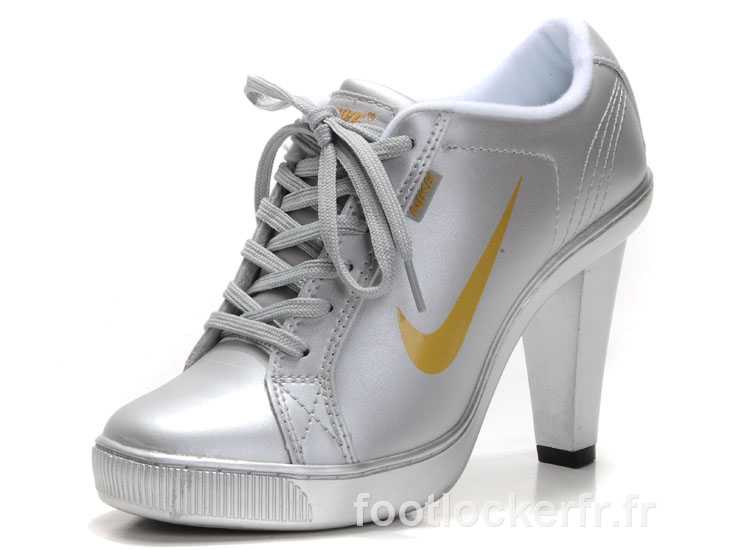 Nike Talon Femme Pas Cher Vendange Enstock Pas Cher Nike A Talon Femme